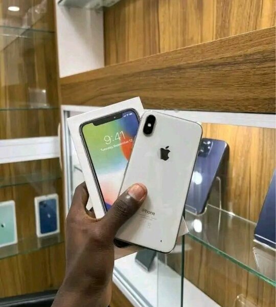 iPhone X Reconditionné 64GB