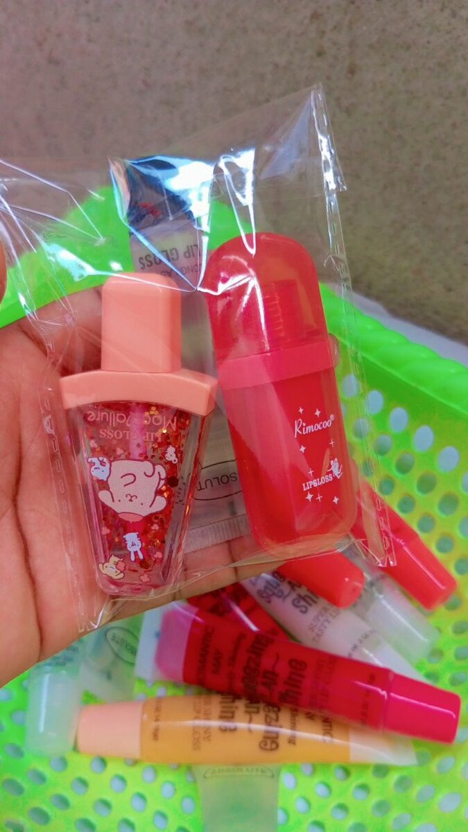 Ensemble de gloss à lèvres brillants