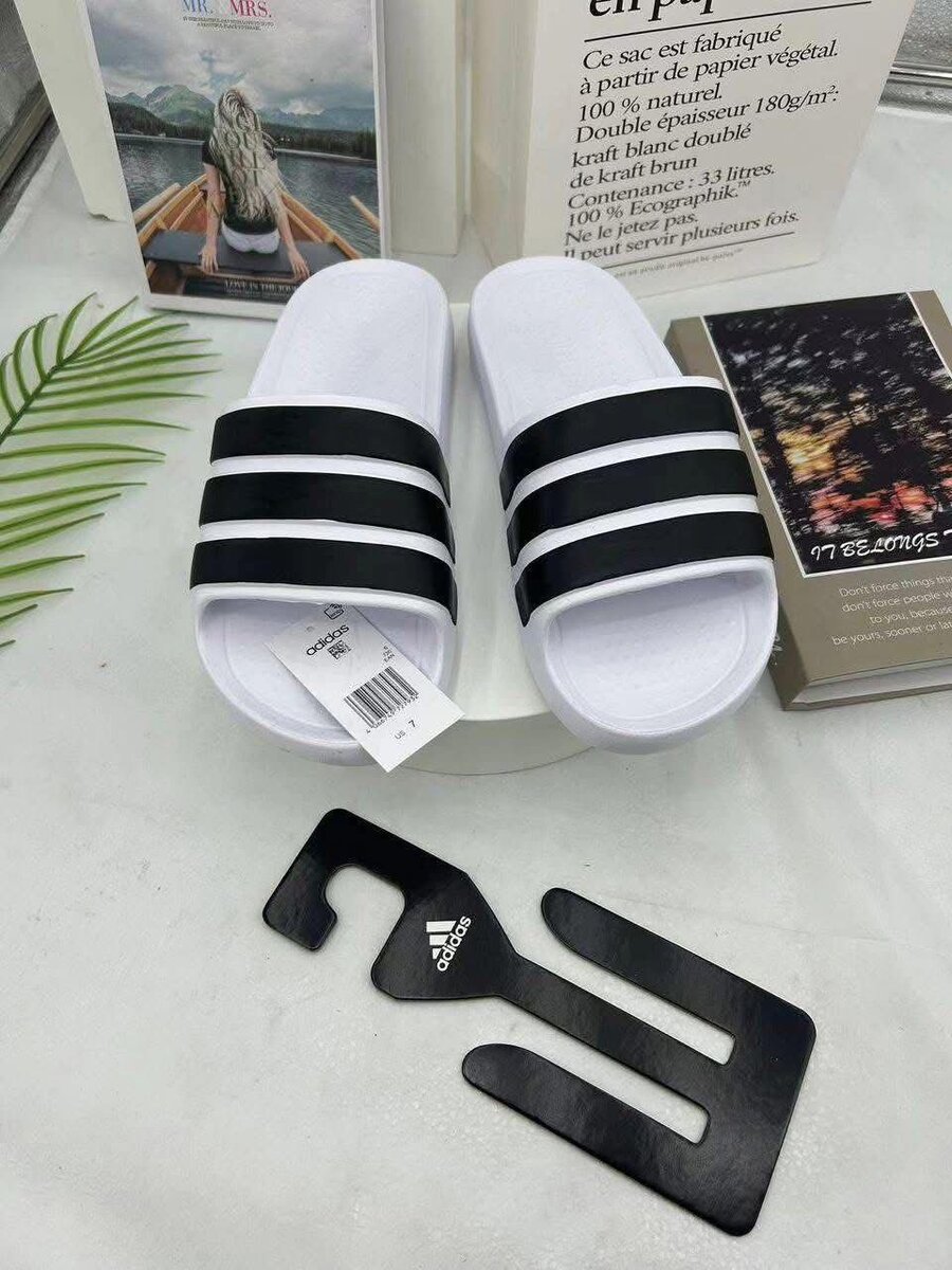 Sandales de piscine confortables