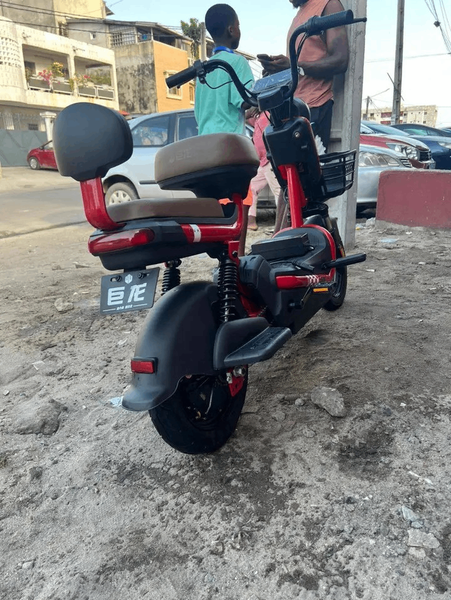 Trottinette électrique rouge