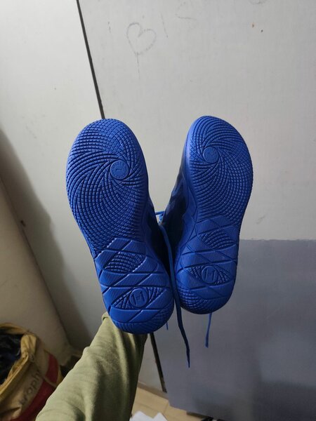 Baskets bleues tendance