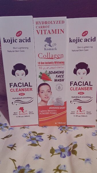 MOUSSE NETTOYANTE POUR VISAGE