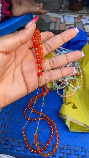 Collier en perles orange