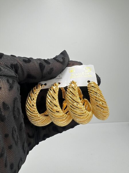 Boucles créoles or élégantes