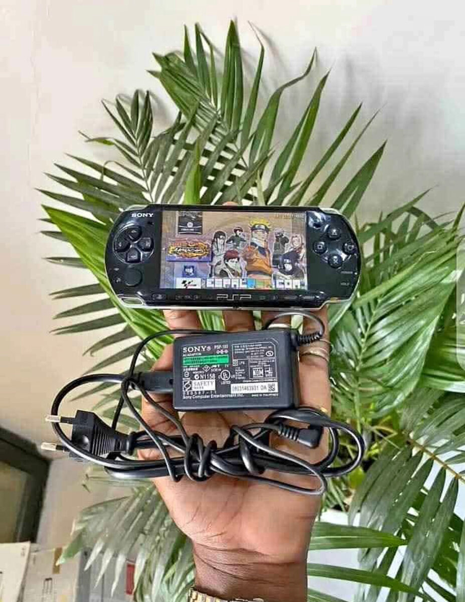 Console portable PSP 3000