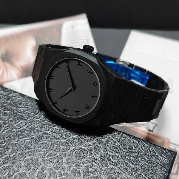 Montre en Acier Noir Minimaliste