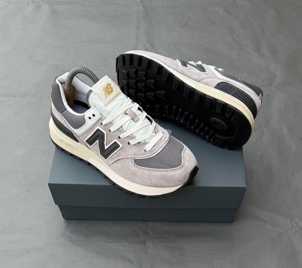 New Balance 574 gris et blanc