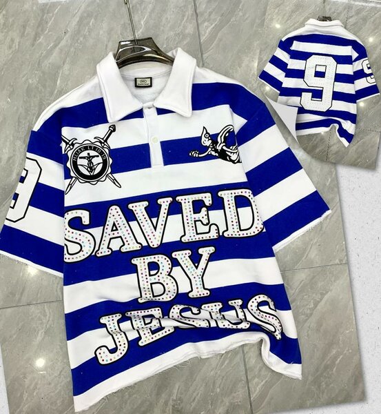Polo rayé "Saved by Jesus"