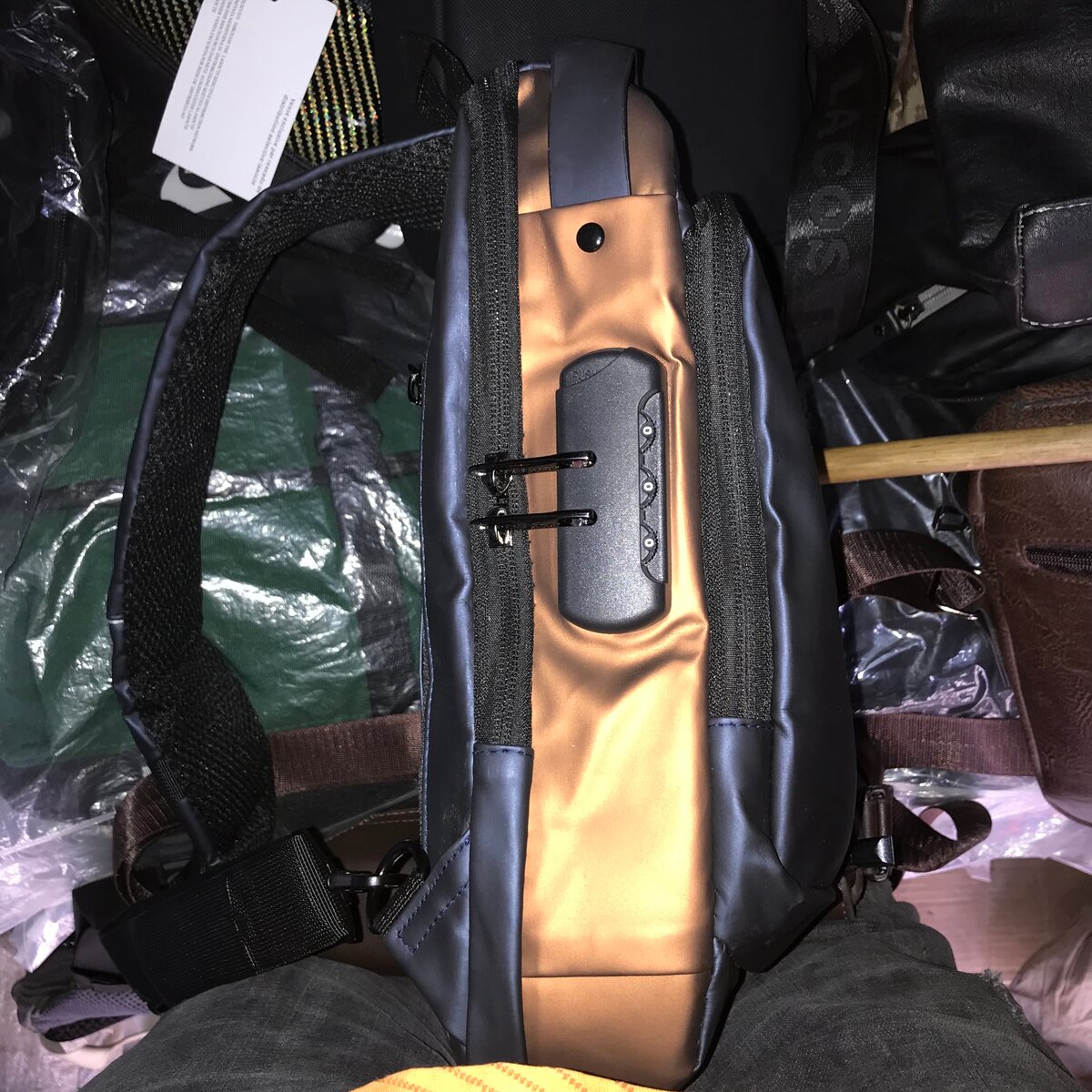 Sac à bandoulière PJ Power noir et or