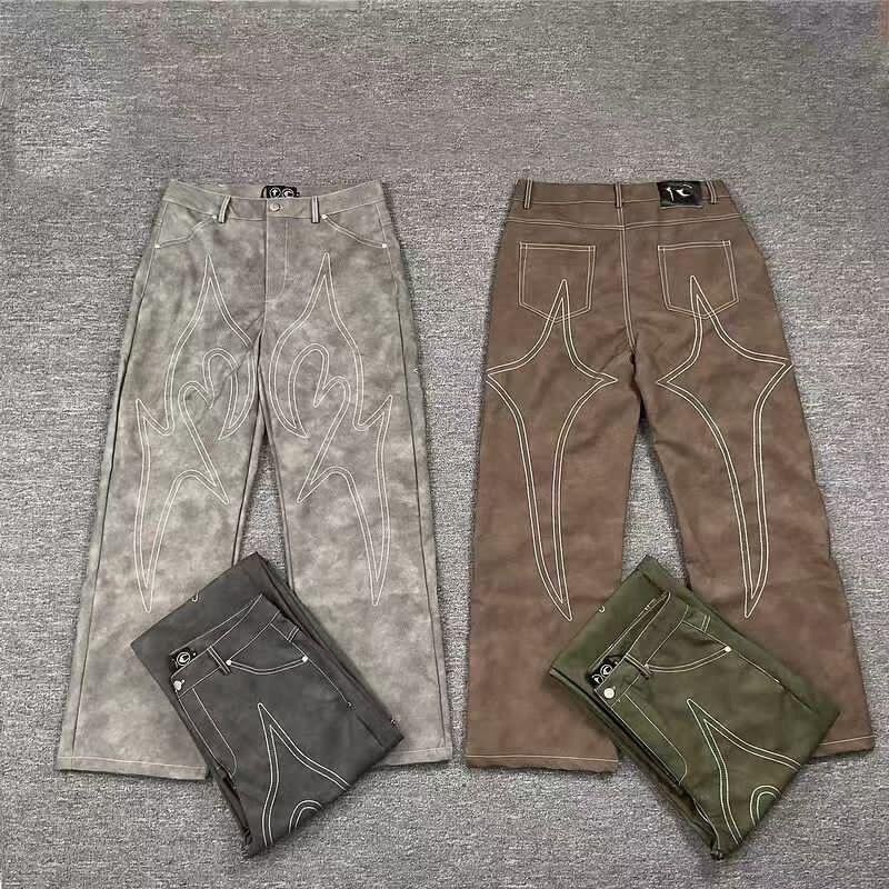 Pantalons à design moderne