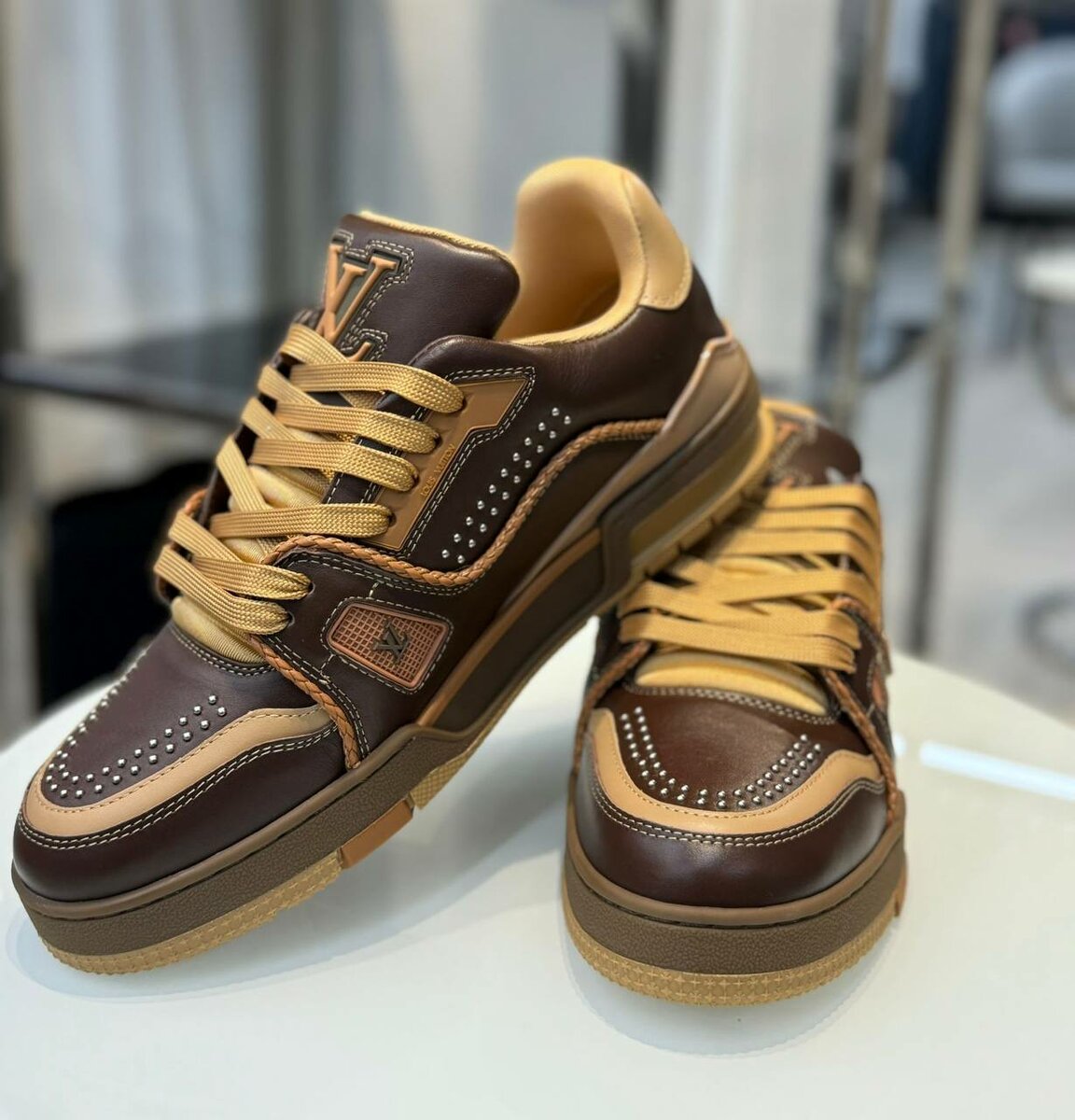 Sneakers Louis Vuitton élégants