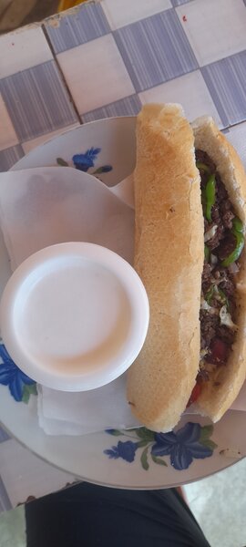 Sandwich savoureux rempli