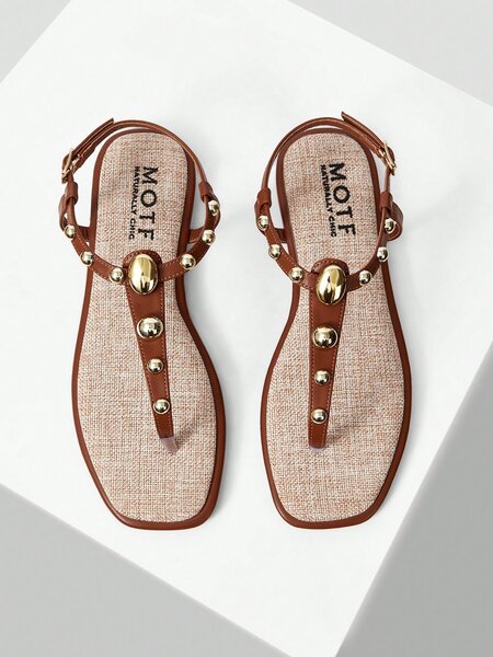 Sandales élégantes ornées de bijoux