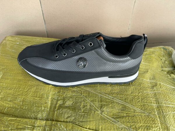 Baskets confortables homme