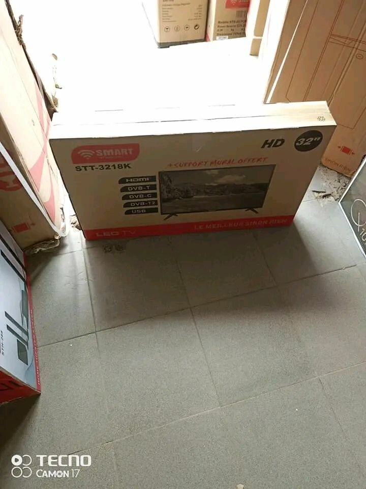 Téléviseur LED 32 pouces HD