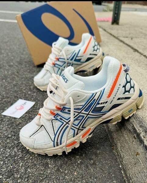 Chaussures asics