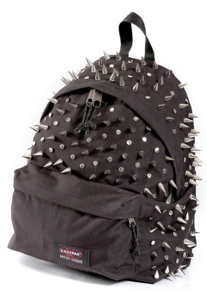 Sac à dos à clous tendance