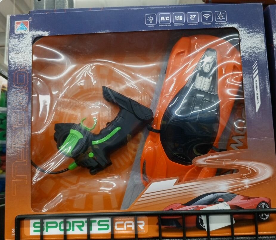 Voiture télécommandée sport