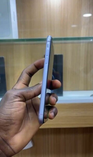 Smartphone iPhone 11 Violet