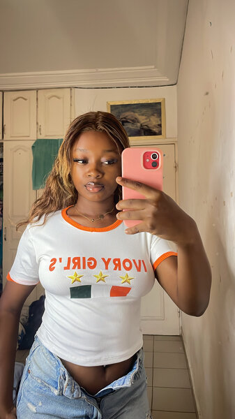 T-shirt "Ivory Girl's"