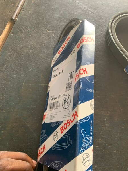 Courroie trapézoïdale Bosch 6PK1815