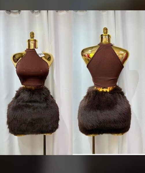 Robe évasée en fausse fourrure