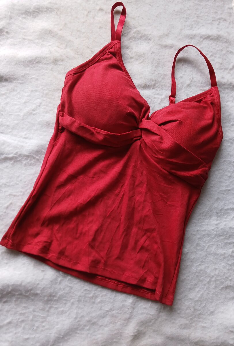 Top rouge femme élégant