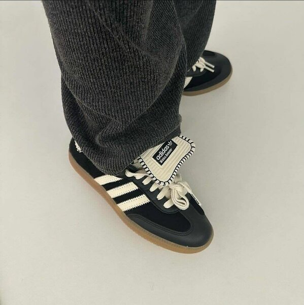 Chaussures de sport Adidas