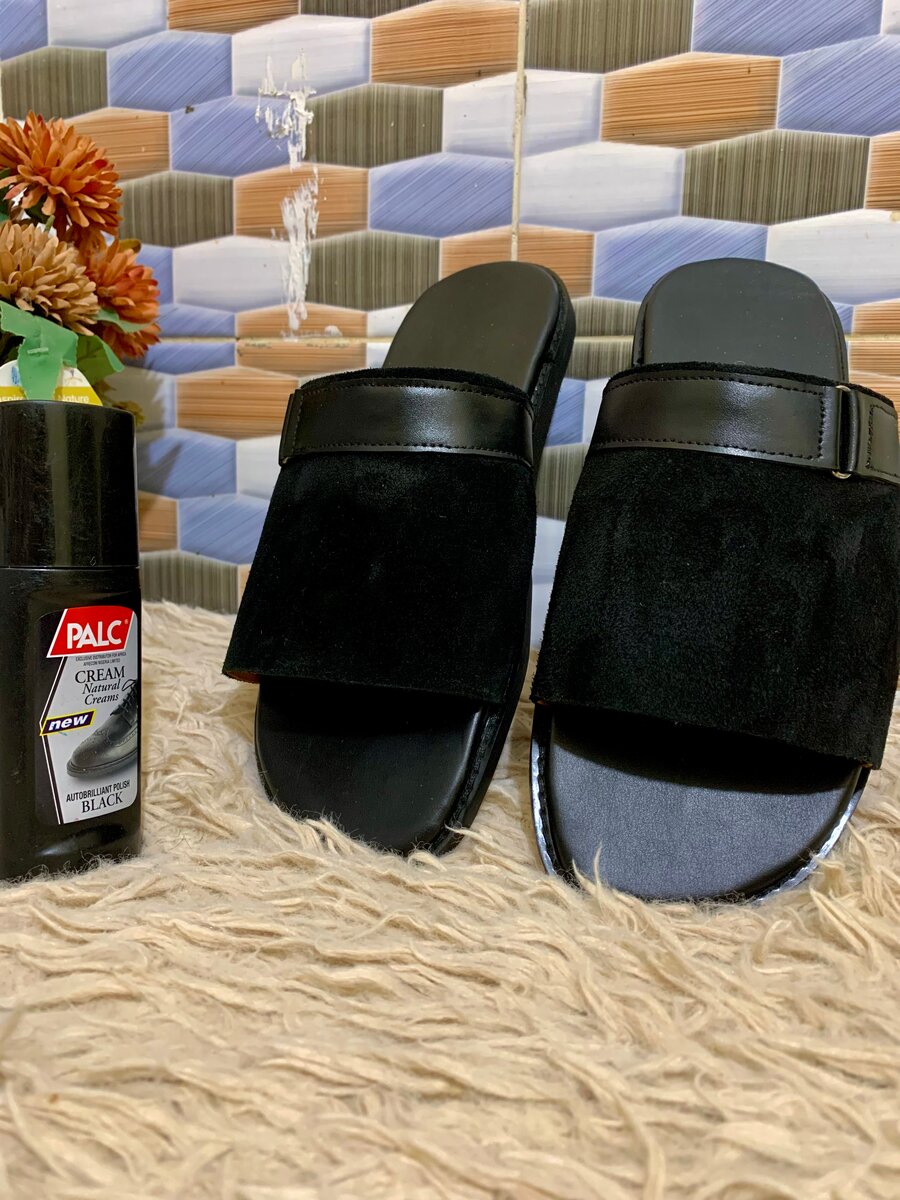 Sandales en cuir croisées