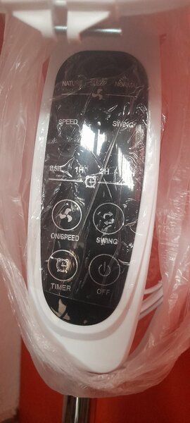 Ventilateur sur pied télécommandé