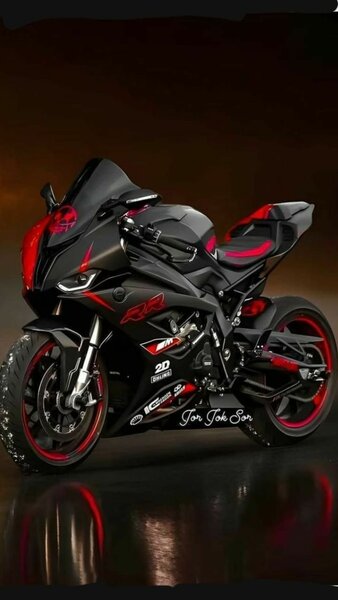 Moto sportive rouge et noir