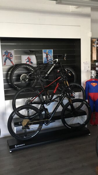 Vélo tout-terrain robuste