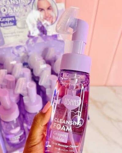 Mousse Nettoyante Exfoliante