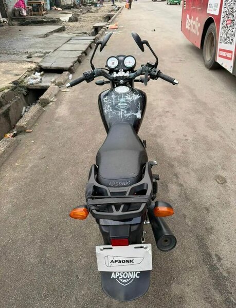 Moto Apsonic 125cc pour ville