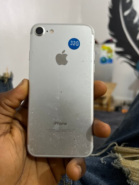 iPhone 32 Go Argent