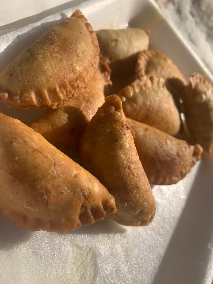 Pastels au fromage à la viande