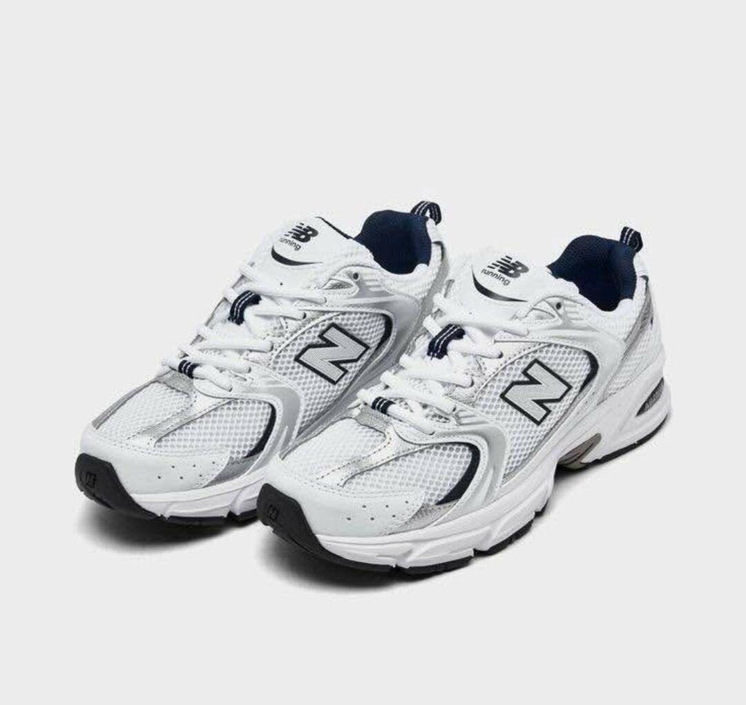 Baskets blanches sport homme