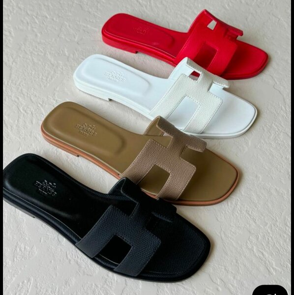 Sandales plates colorées