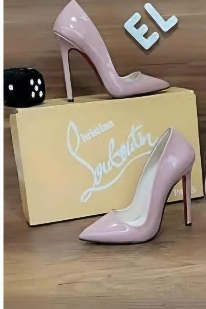 Escarpins à talons Louboutin