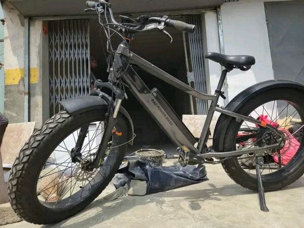 Vélo électrique tout-terrain