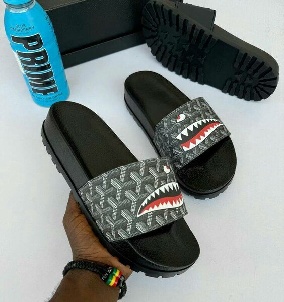 Claquettes tendance pour l'été