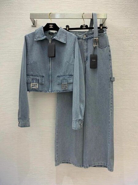 Ensemble denim tendance