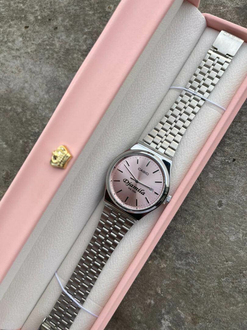 Montre Femme Élégante