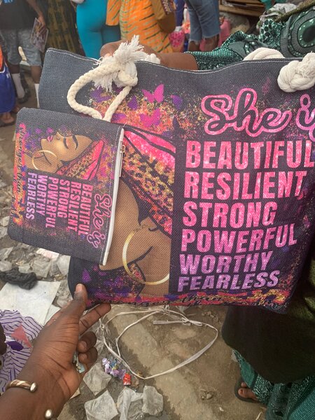 Sac fourre-tout à motifs féminins