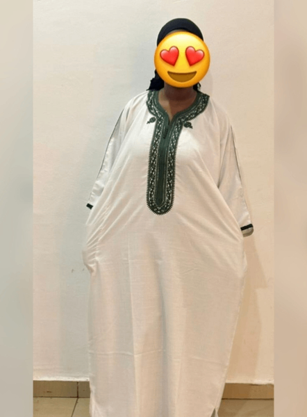 Robe Caftan Blanc Élégant