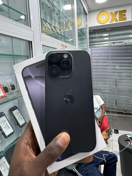 iPhone 14 Pro Max Noir