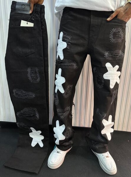 Jean ample à motifs audacieux