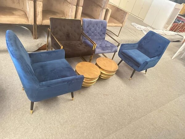 Fauteuil élégant en velours bleu