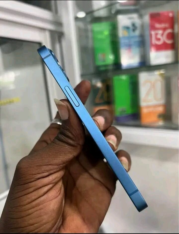 iPhone 13 Bleu 128Go Neuf