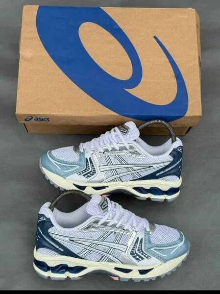 Chaussures de course ASICS